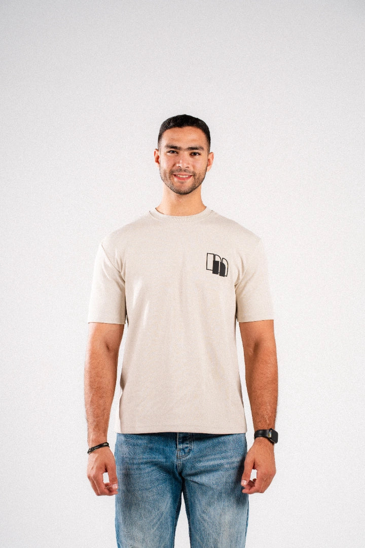 NASSIM Signature Tee – Sandstone