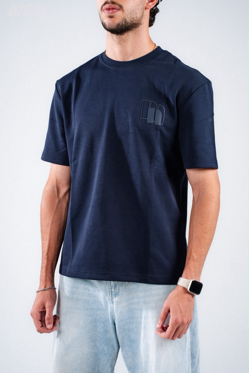 NASSIM Signature Tee – Navy